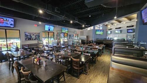 Bokampers-Sports-Bar-Grill-012