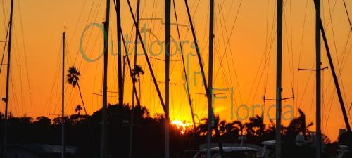 Dockside-Waterfront-Grill-in-Venice-Florida-006