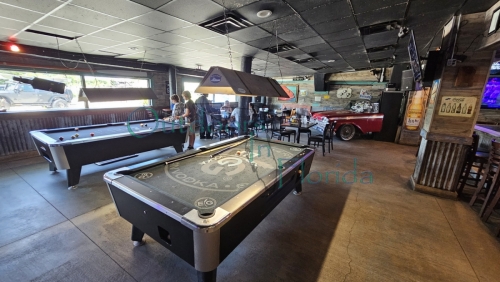 Hog-Heaven-Sports-Bar-and-Grill-012