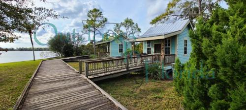 Jiggs-Landing-Outpost-in-Bradinton-Florida-038