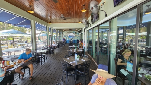 Lake-Eustis-Waterfront-Grille-003