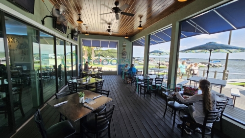 Lake-Eustis-Waterfront-Grille-015