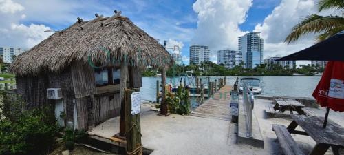 O Leary S Tiki Bar Grill Outdoors In Florida   OLearys Tiki Bar Grill 007 