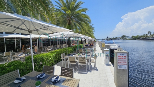 Shooters Waterfront in Fort Lauderdale, Florida