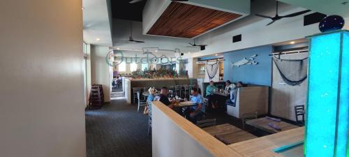 The-Island-Grill-and-Raw-Bar-0032