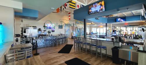 The-Island-Grill-and-Raw-Bar-0034