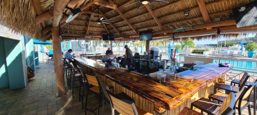 The-Island-Grill-and-Raw-Bar-0050